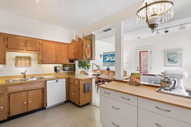 2300 Milwaukee Avenue, Minneapolis, MN 55404