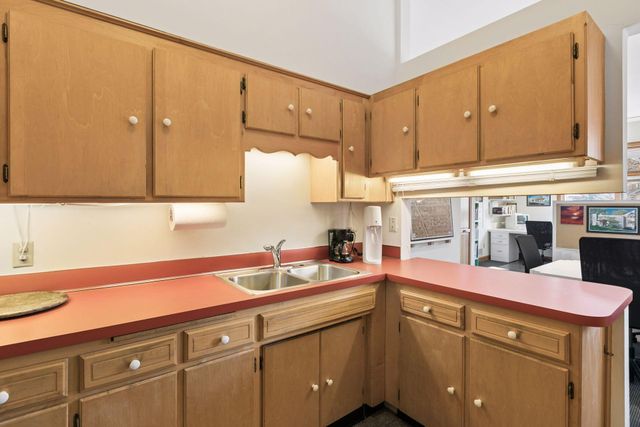 2300 Milwaukee Avenue, Minneapolis, MN 55404