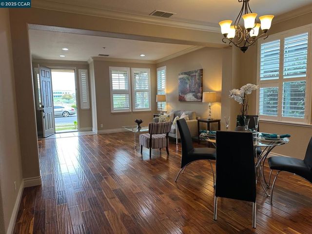 228 Mountain View Dr, Brentwood, CA 94513