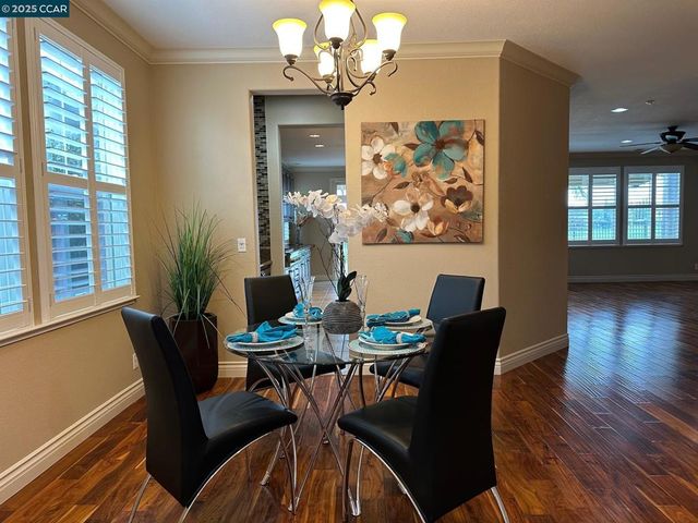 228 Mountain View Dr, Brentwood, CA 94513