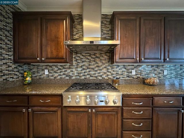 228 Mountain View Dr, Brentwood, CA 94513