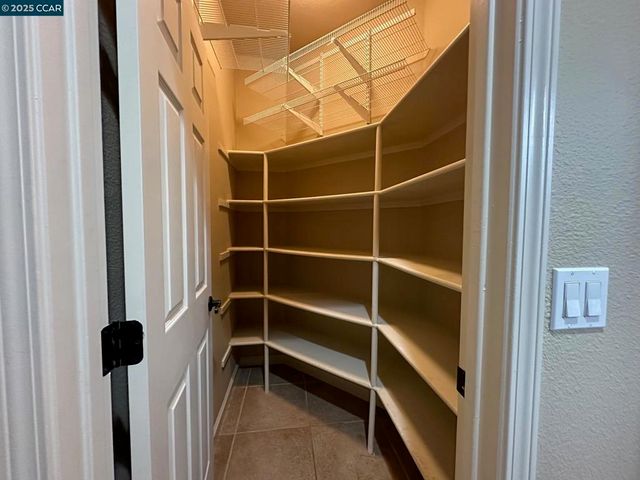 228 Mountain View Dr, Brentwood, CA 94513