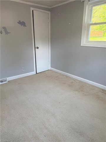 612 School Street, Walnut Cove, NC 27052