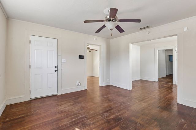 1217 Verbena Street, Fort Worth, TX 76104