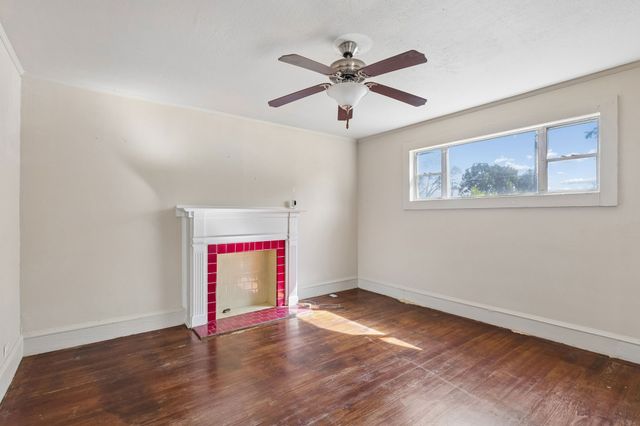 1217 Verbena Street, Fort Worth, TX 76104