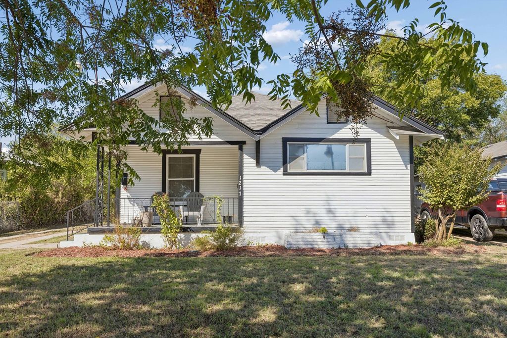 1217 Verbena Street, Fort Worth, TX 76104
