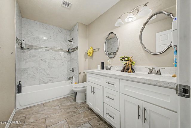 2834 W Fillmore Street, Phoenix, AZ 85009
