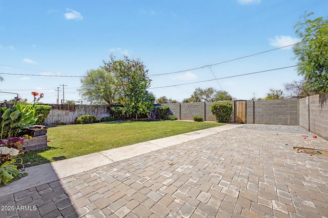 2834 W Fillmore Street, Phoenix, AZ 85009