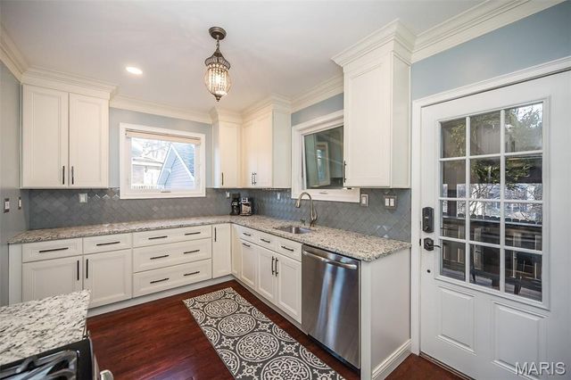 7650 Marion Court, Maplewood, MO 63143