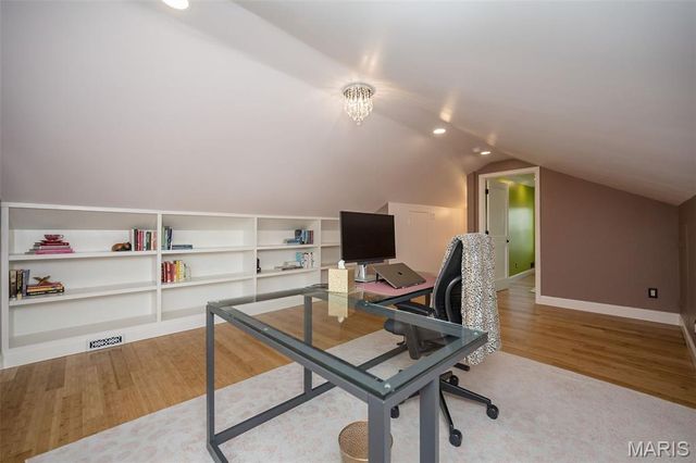 7650 Marion Court, Maplewood, MO 63143