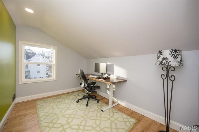 7650 Marion Court, Maplewood, MO 63143