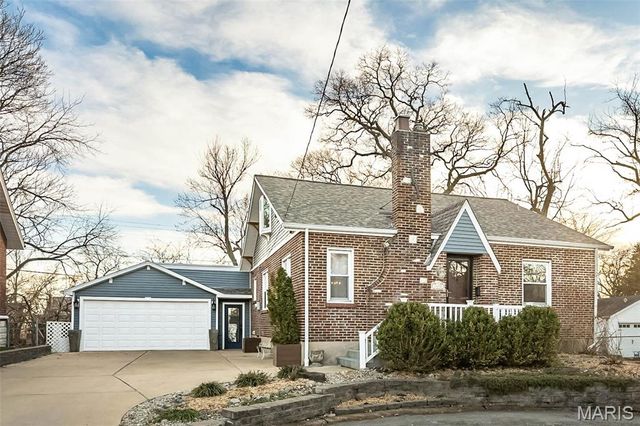 7650 Marion Court, Maplewood, MO 63143