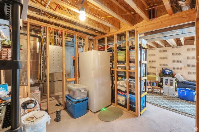 1289 W CAINE DR, Saratoga Springs, UT 84045