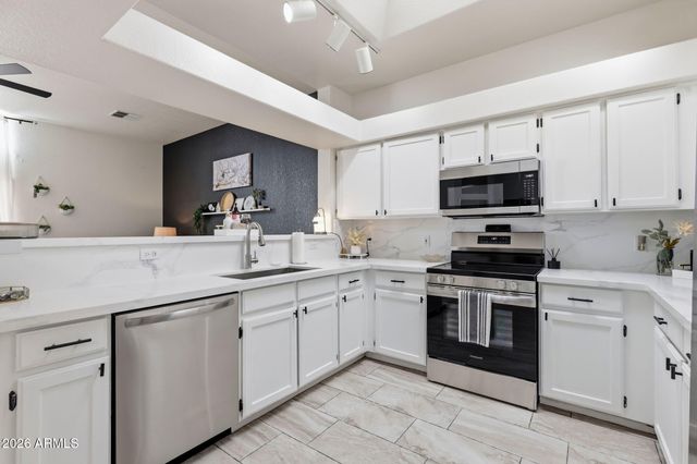7006 E JENSEN Street 120, Mesa, AZ 85207