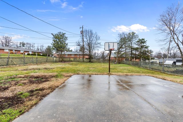 607 Shawnee Road, Danville, KY 40422