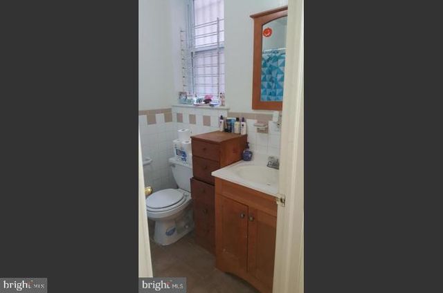 1704 W DIAMOND ST, Philadelphia, PA 19121