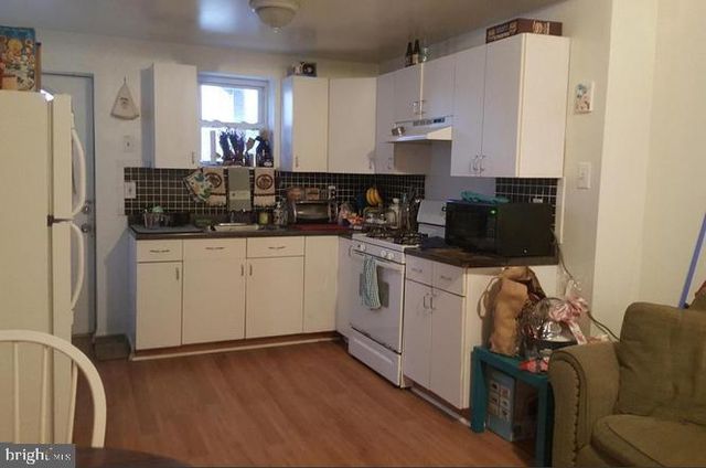 1704 W DIAMOND ST, Philadelphia, PA 19121