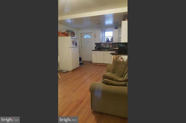 1704 W DIAMOND ST, Philadelphia, PA 19121