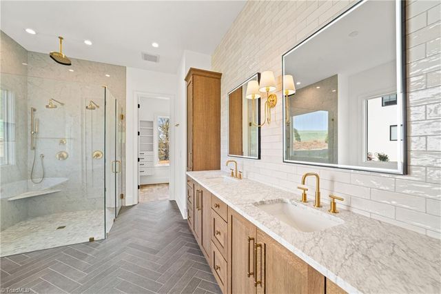 780 Royal Jasmine Court, Winston-salem, NC 27106