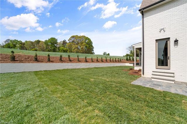 780 Royal Jasmine Court, Winston-salem, NC 27106