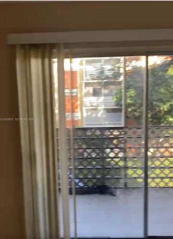 3710 NW 21st St 305, Lauderdale Lakes, FL 33311