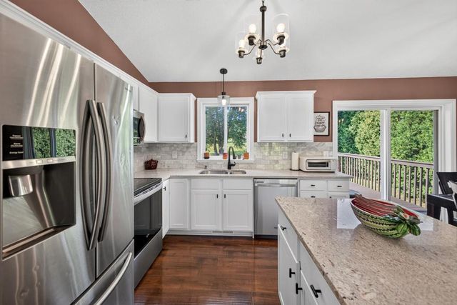 600 4th Street NE, Byron, MN 55920