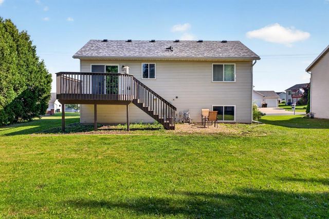 600 4th Street NE, Byron, MN 55920