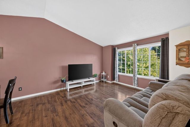 600 4th Street NE, Byron, MN 55920