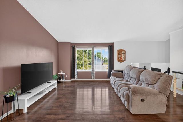 600 4th Street NE, Byron, MN 55920