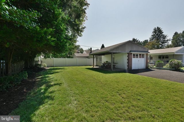 823 LONGSTRETH AVE, Jenkintown, PA 19046
