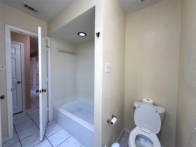 2318 Crystal Creek Lane, Garland, TX 75040