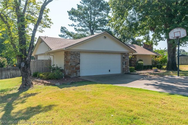 5523 S 92nd Street, Fort Smith, AR 72903