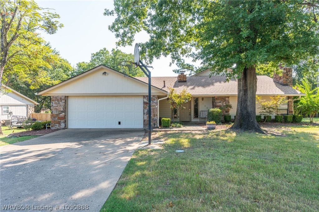 5523 S 92nd Street, Fort Smith, AR 72903