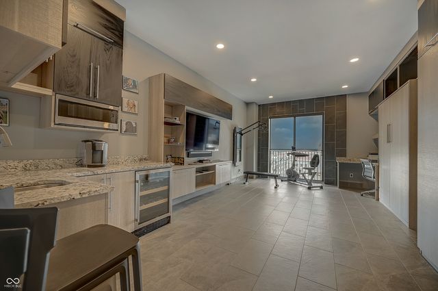 720 S Rangeline Road 701, Carmel, IN 46032