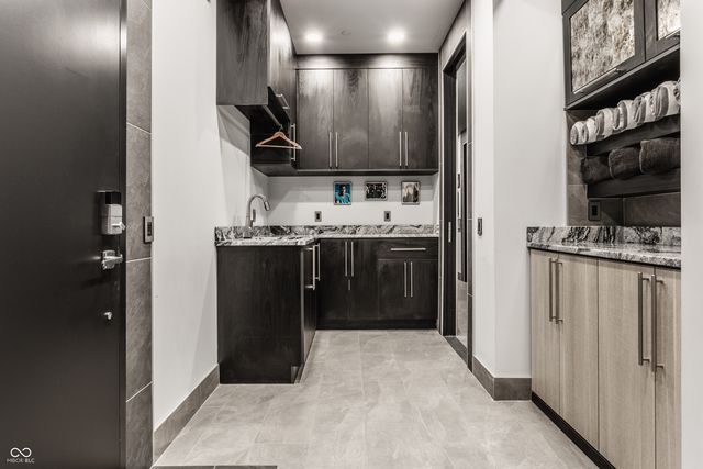 720 S Rangeline Road 701, Carmel, IN 46032