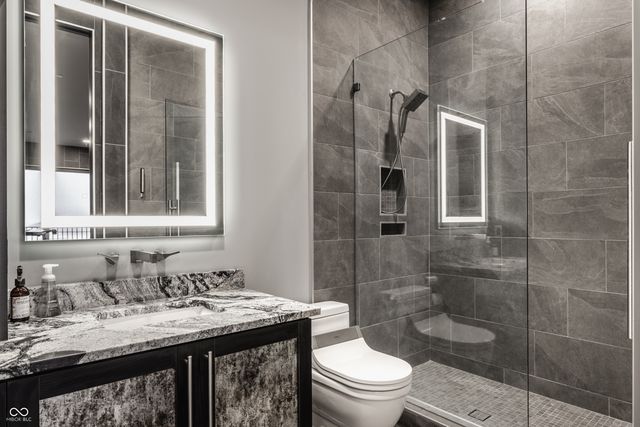 720 S Rangeline Road 701, Carmel, IN 46032