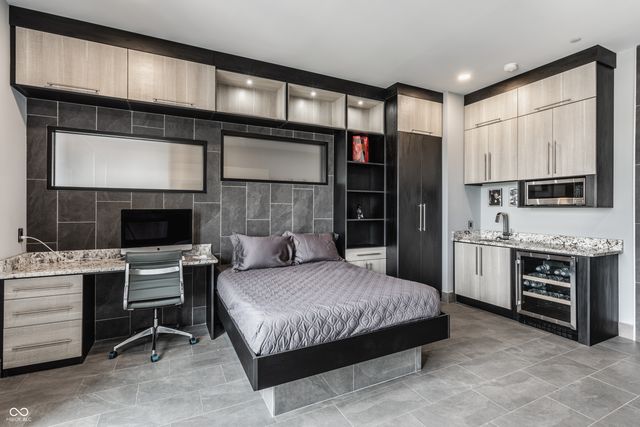 720 S Rangeline Road 701, Carmel, IN 46032