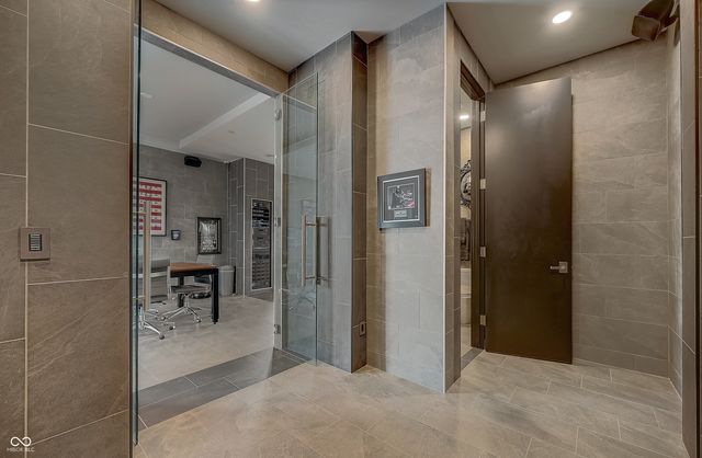 720 S Rangeline Road 701, Carmel, IN 46032