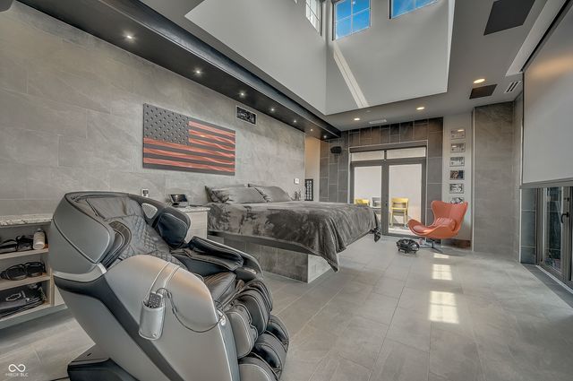 720 S Rangeline Road 701, Carmel, IN 46032