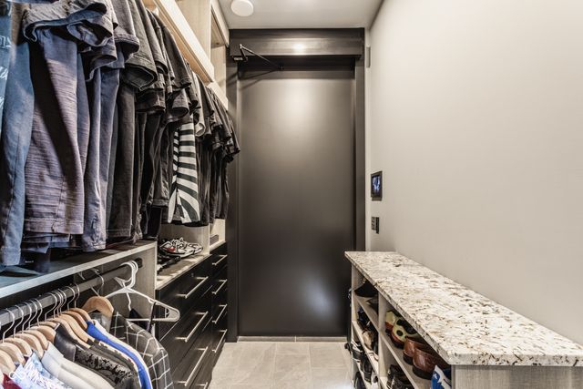 720 S Rangeline Road 701, Carmel, IN 46032