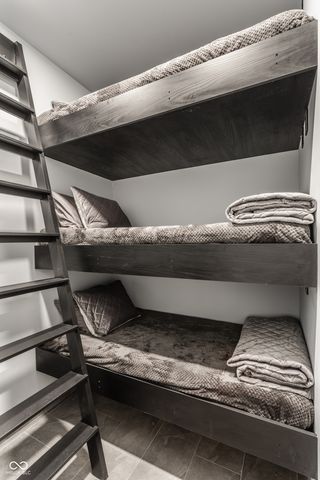 720 S Rangeline Road 701, Carmel, IN 46032