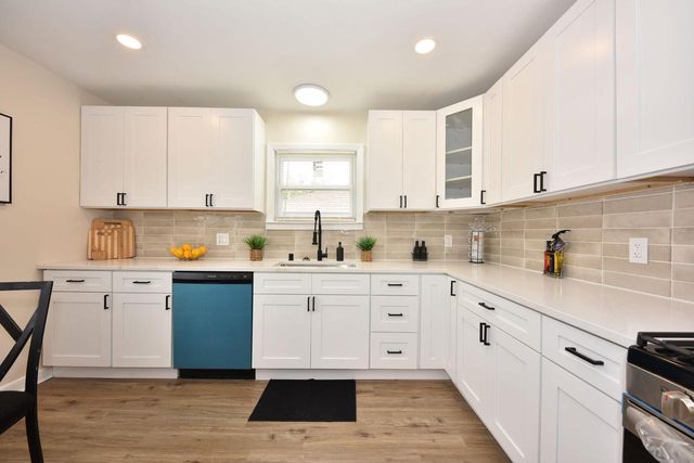 4044 N 44th STREET, Milwaukee, WI 53216