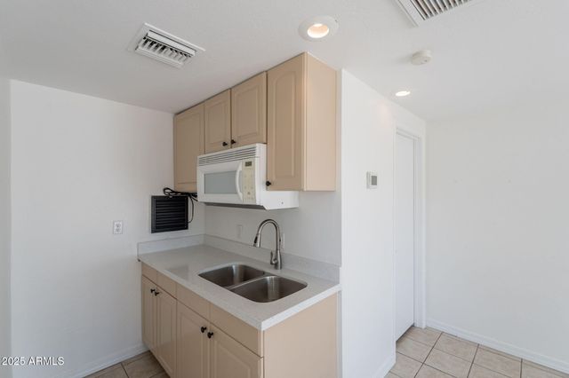 1842 N 17TH Avenue, Phoenix, AZ 85007