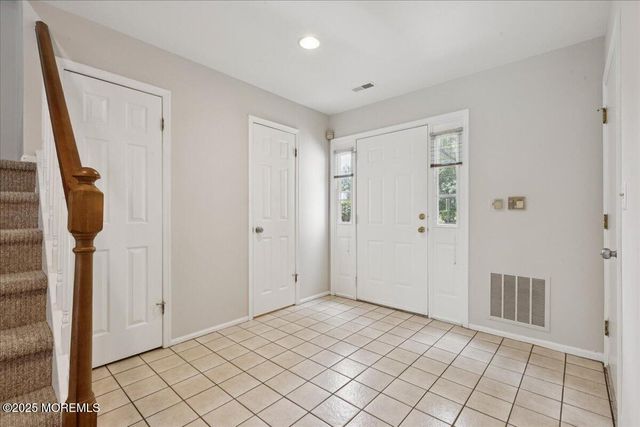 437 Dorchester Way, Manalapan, NJ 07726