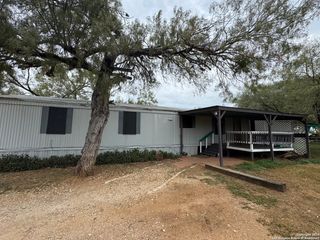 680 Fm 1346, La Vernia, TX 78121