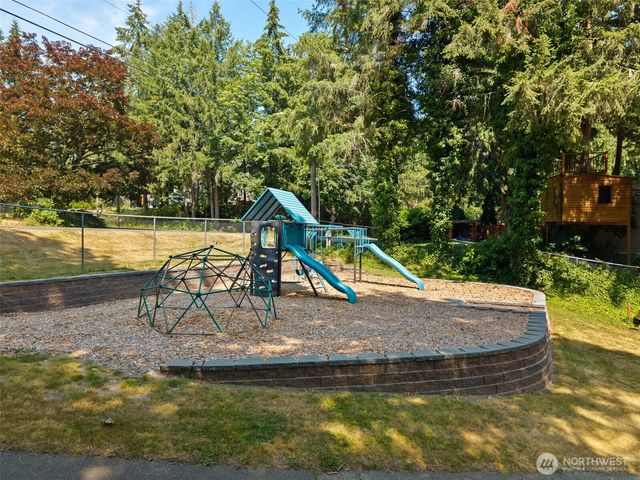 8707 71st Street NW, Gig Harbor, WA 98335