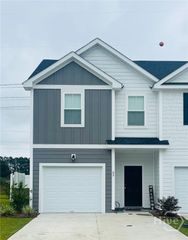 82 Stafford Loop, Richmond Hill, GA 31324