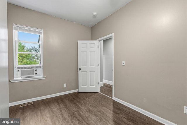 1109 W SILVER ST, Philadelphia, PA 19133