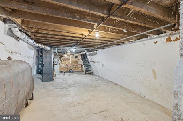 1109 W SILVER ST, Philadelphia, PA 19133