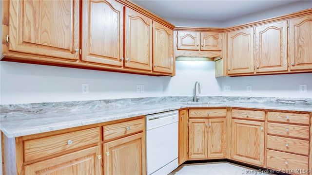 3209 Country Club Lane, Jeffersonville, IN 47130